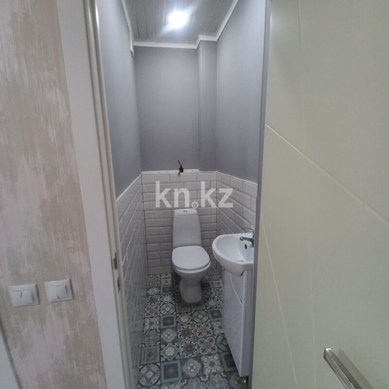 Продажа 2-комнатной квартиры, 69.5 м² - Продажа двухкомнатных квартир от собственников в Уральске фото 7 из 9