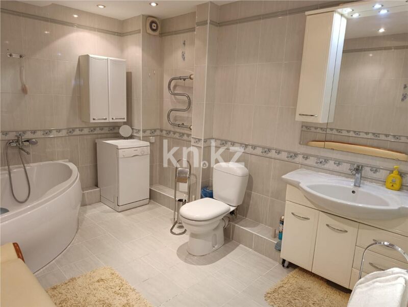 Продажа 3-комнатной квартиры, 121 м² - Продажа трехкомнатных квартир на Юго-Востоке Караганды - страница 17 фото 8 из 13