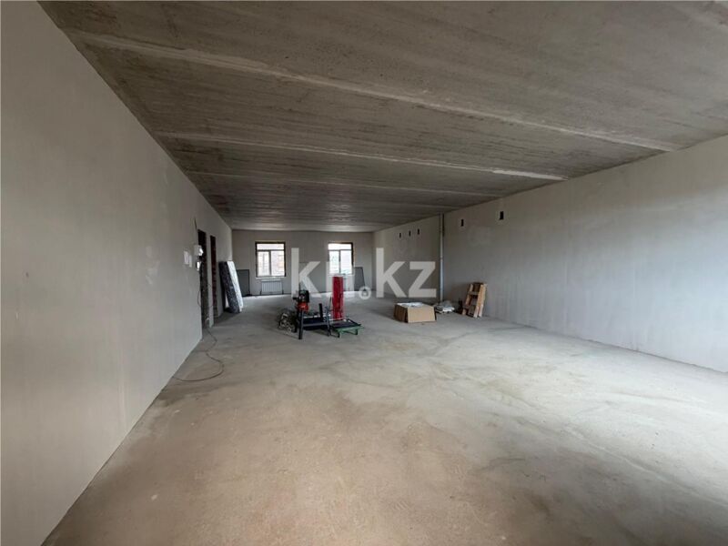 Продажа 4-комнатной квартиры, 118 м² - Продажа четырехкомнатных квартир в кирпичном доме в Караганде - страница 2 фото 9 из 16