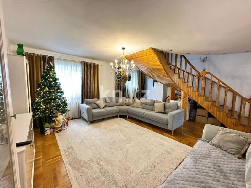 Продажа 4-комнатной квартиры, 245 м² - Продажа четырехкомнатных квартир в кирпичном доме в Казахстане - страница 21 фото 1 из 9
