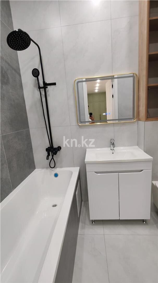 Продажа 3-комнатной квартиры, 65 м² - Продажа квартир в Майкудуке Караганды - страница 2 фото 8 из 24