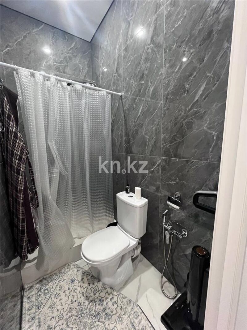 Продажа 3-комнатной квартиры, 73 м² - Продажа трехкомнатных квартир на Юго-Востоке Караганды - страница 22 фото 8 из 26