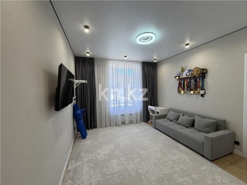 Продажа 3-комнатной квартиры, 80 м² - Продажа трехкомнатных квартир на Юго-Востоке Караганды - страница 14 фото 1 из 4