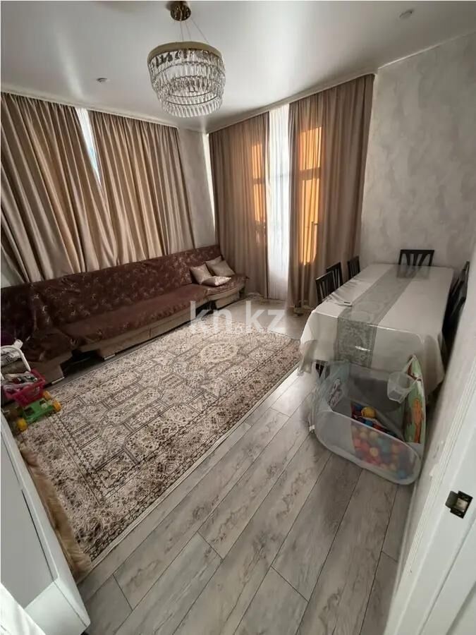 Продажа 3-комнатной квартиры, 78 м² - Продажа трехкомнатных квартир на Юго-Востоке Караганды фото 1 из 4