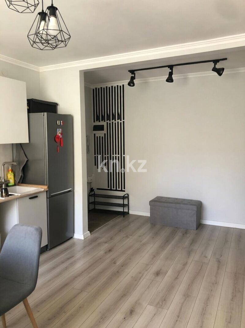 Продажа 3-комнатной квартиры, 49.8 м² - Продажа трехкомнатных квартир в р-не Сарыарка Астаны - страница 3 фото 1 из 12
