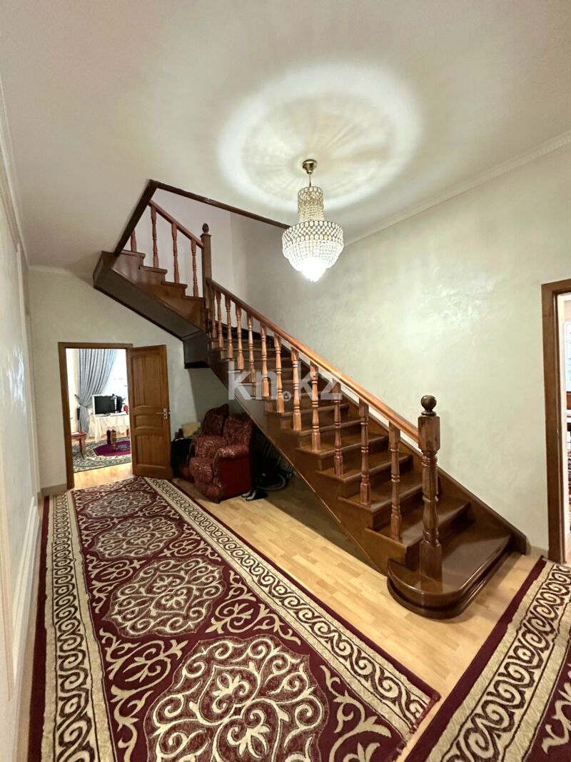 Продажа 10-комнатного дома, 294 м² - Продажа домов, коттеджей в Абайском р-не Шымкента фото 10 из 35