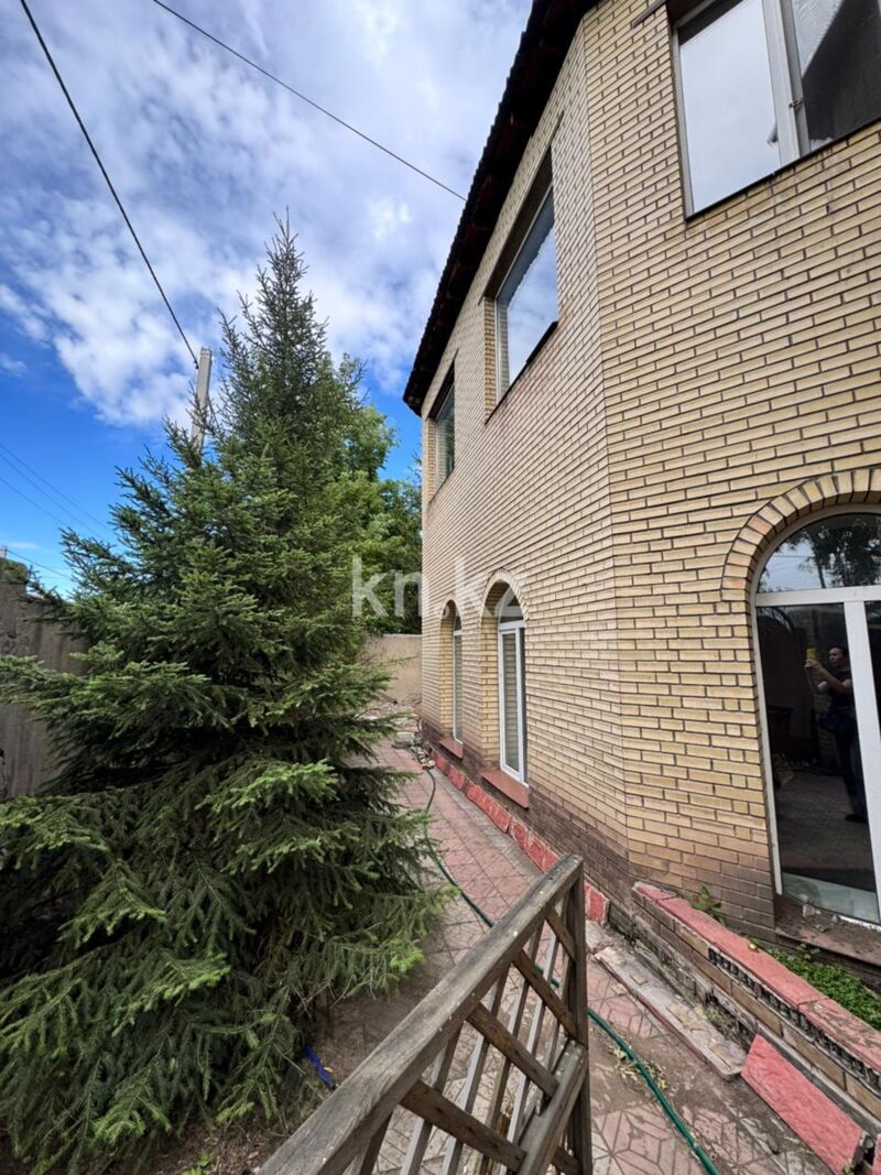 Продажа 5-комнатного дома, 373 м² - Продажа домов, коттеджей в Караганде - страница 4 фото 36 из 38