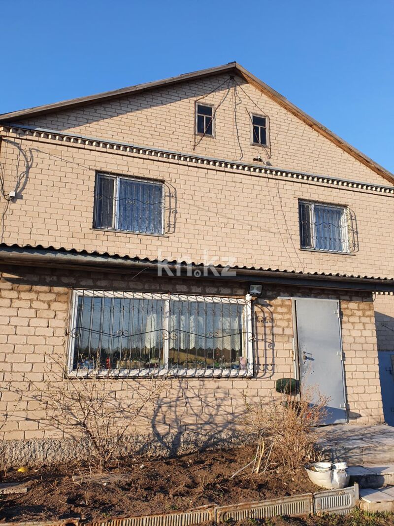 Продажа 6-комнатного дома, 238 м² - Продажа домов, коттеджей в Караганде - страница 6 фото 1 из 15