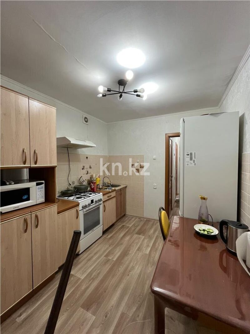 Продажа 1-комнатной квартиры, 38 м² - Продажа зданий в Алматинской области фото 3 из 16