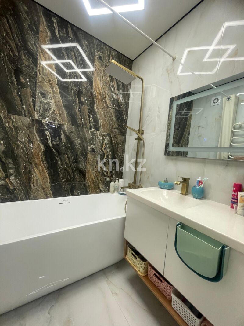 Продажа 3-комнатной квартиры, 90 м² - Продажа квартир в кирпичном доме в Казахстане - страница 4 фото 33 из 40