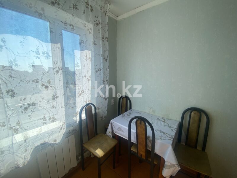Продажа 2-комнатной квартиры, 42.5 м² - Продажа двухкомнатных квартир в панельном доме в Караганде - страница 15 фото 9 из 19