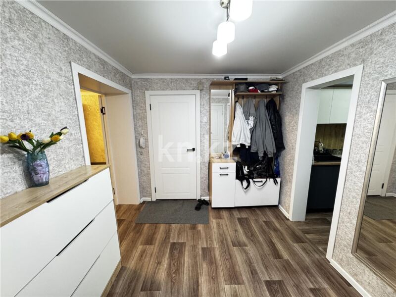 Продажа 3-комнатной квартиры, 60 м² - Продажа квартир в Михайловке Караганды - страница 2 фото 10 из 12