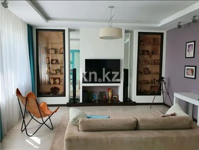 Продажа 4-комнатной квартиры, 140 м² - Продажа четырехкомнатных квартир в монолитно-каркасном доме в Казахстане фото 1 из 8