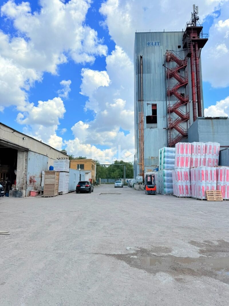 Продажа базы, 3004 м² - Продажа баз, складов и промышленной недвижимости в Казахстане фото 33 из 39