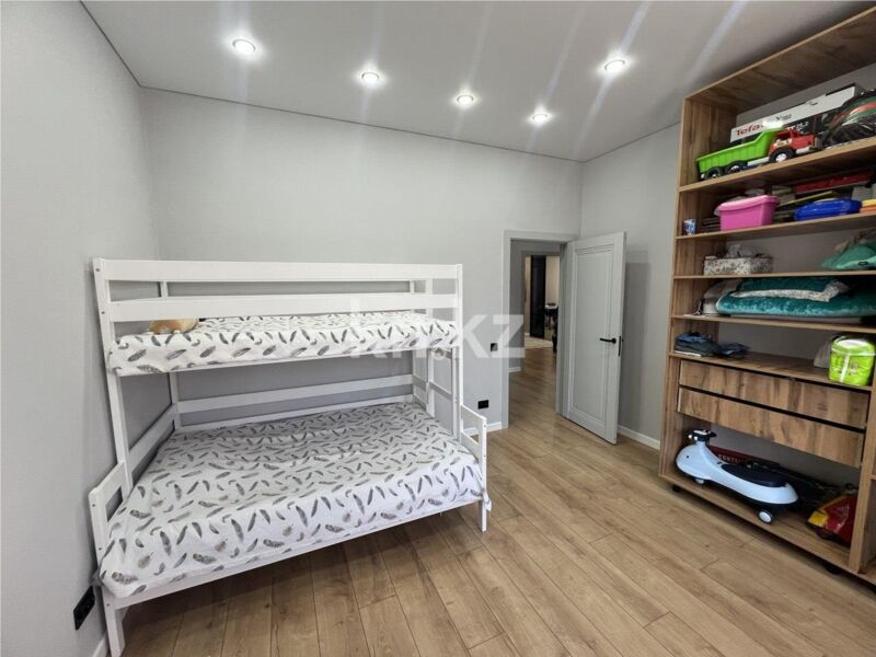 Продажа 4-комнатной квартиры, 104 м² - Продажа четырехкомнатных квартир в кирпичном доме в Караганде - страница 6 фото 10 из 19