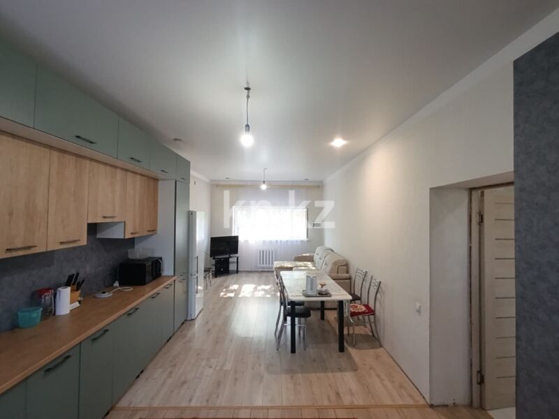 Продажа 5-комнатного дома, 200 м² - Продажа домов, коттеджей в Караганде - страница 3 фото 8 из 25