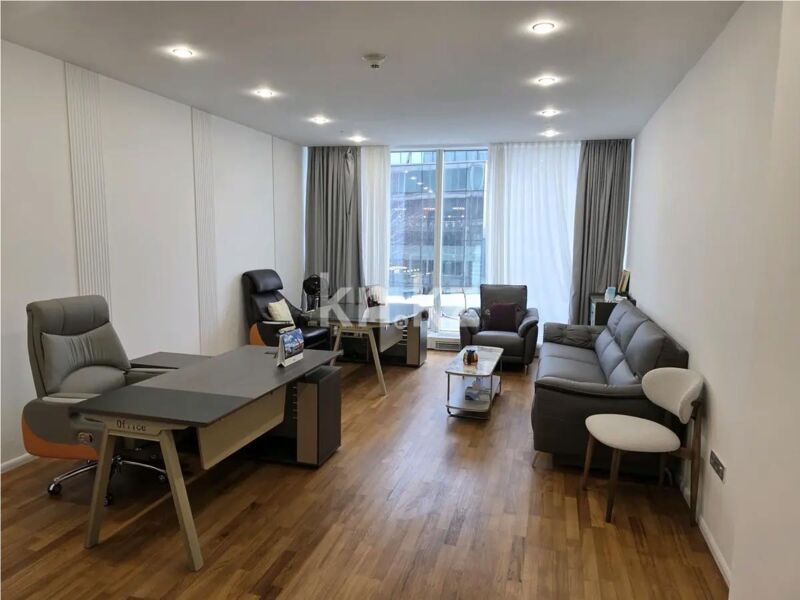 Продажа 4-комнатной квартиры, 181 м² - Продажа четырехкомнатных квартир от собственников в Алматы - страница 26 фото 1 из 7