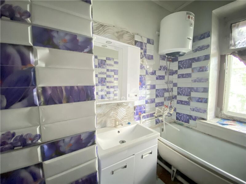 Продажа 2-комнатной квартиры, 47 м² - Продажа двухкомнатных квартир в кирпичном доме в Караганде - страница 4 фото 9 из 14