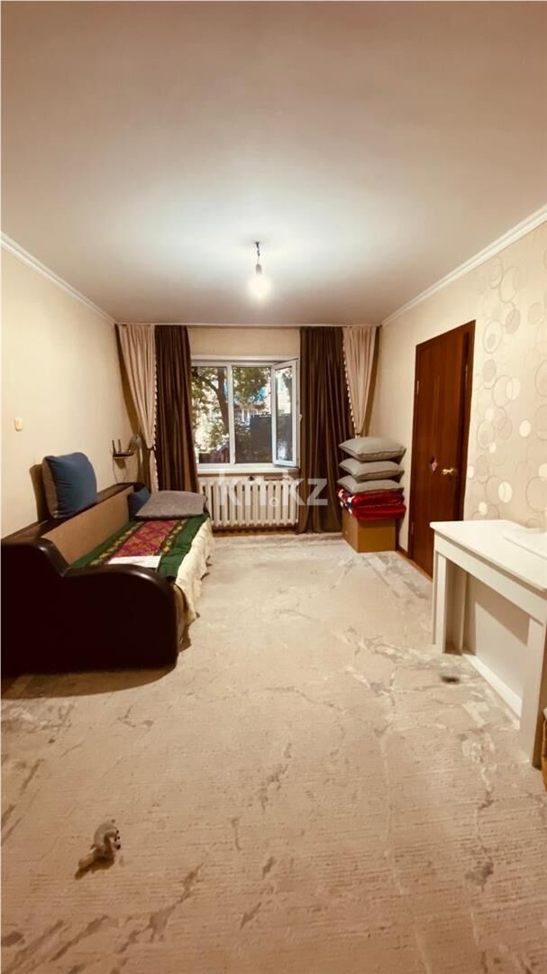 Продажа 3-комнатной квартиры, 45 м² - Продажа трехкомнатных квартир в Майкудуке Караганды - страница 4 фото 1 из 10
