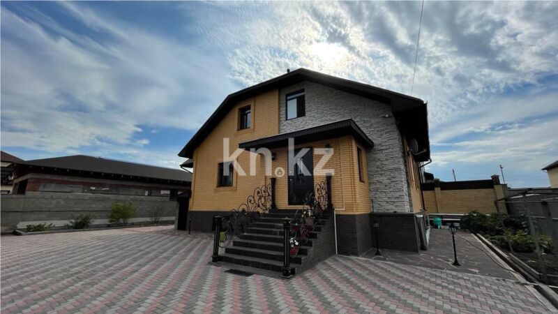 Продажа 9-комнатного дома, 286.3 м² - Продажа домов, коттеджей в Караганде - страница 5 фото 2 из 19