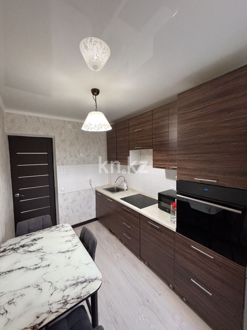 Продажа 4-комнатной квартиры, 73.9 м² - Продажа четырехкомнатных квартир в кирпичном доме в Караганде - страница 6 фото 16 из 24