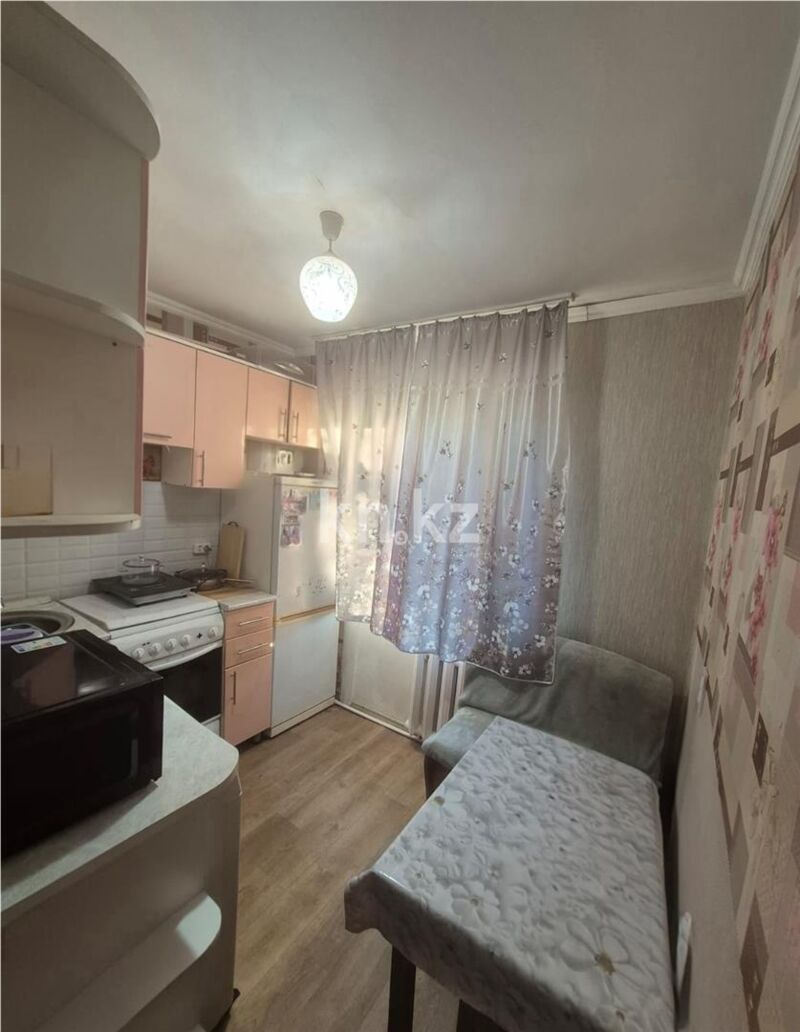 Продажа 3-комнатной квартиры, 52 м² - Продажа трехкомнатных квартир в Майкудуке Караганды - страница 5 фото 7 из 12
