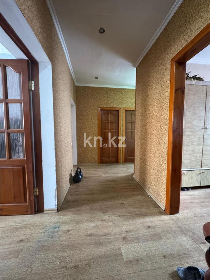 Продажа 3-комнатной квартиры, 69 м² - Продажа квартир в Михайловке Караганды - страница 6 фото 12 из 14