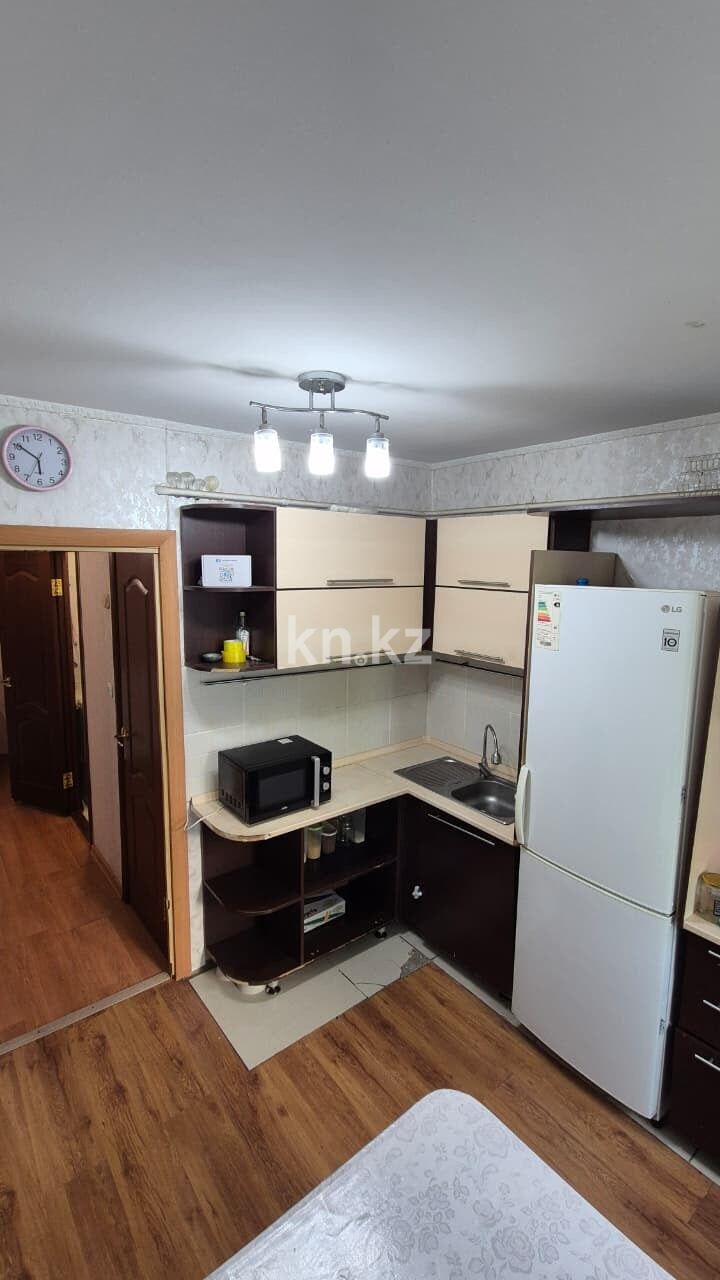 Аренда 4-комнатной квартиры, 80 м² - Аренда квартир помесячно в Казахстане фото 1 из 13