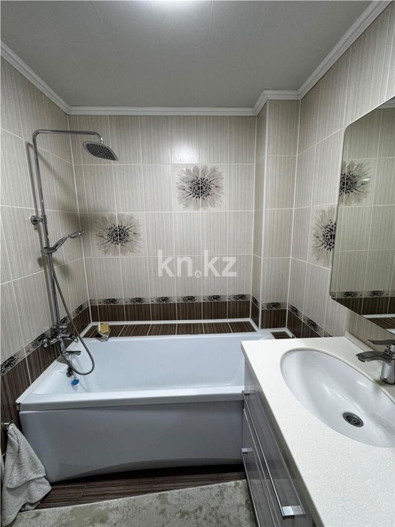 Продажа 3-комнатной квартиры, 78 м² - Продажа трехкомнатных квартир на Юго-Востоке Караганды - страница 17 фото 11 из 21