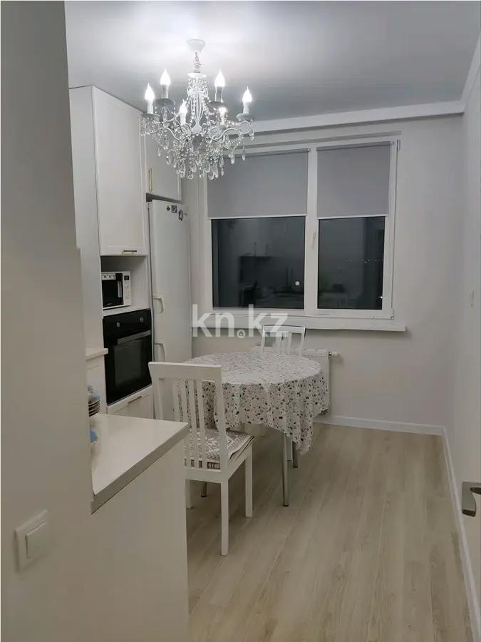 Продажа 2-комнатной квартиры, 52 м², пр. Мангилик Ел, дом  72/1 в Астане - фото 3