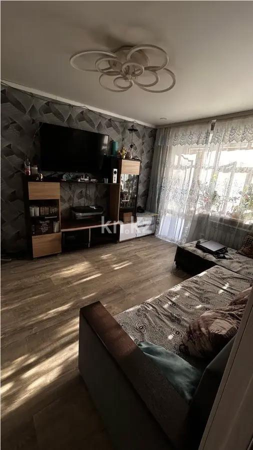 Продажа 3-комнатной квартиры, 51 м², мкр-н 14, дом  12 - Продажа квартир в Караганде фото 1 из 7