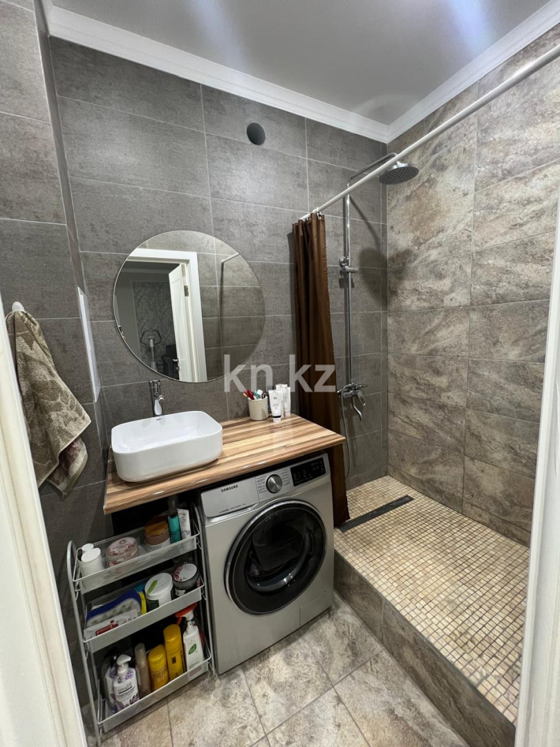 Продажа 2-комнатной квартиры, 61 м², ул. Муканова, дом  82 - Продажа квартир в Караганде с фото фото 5 из 8