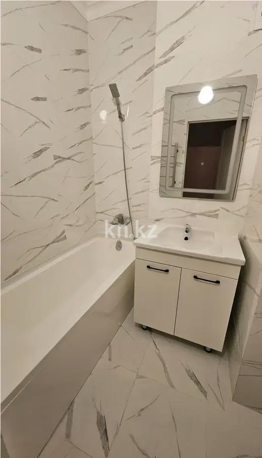 Продажа 4-комнатной квартиры, 85.2 м² в Алматы - фото 4