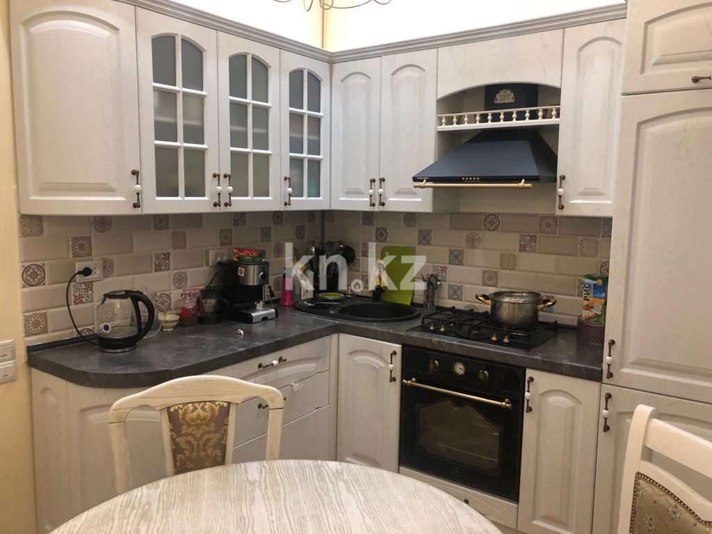 Продажа 5-комнатной квартиры, 92 м² - Продажа квартир от собственников в Караганде - страница 2 фото 14 из 18