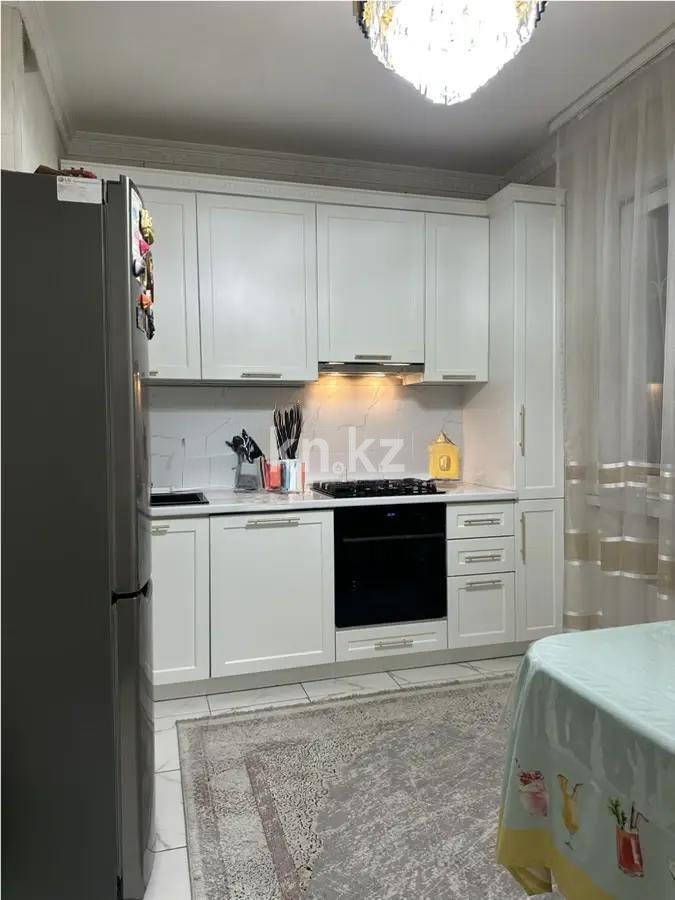 Продажа 3-комнатной квартиры, 94.6 м², ул. Чуланова, дом  123 в Алматы