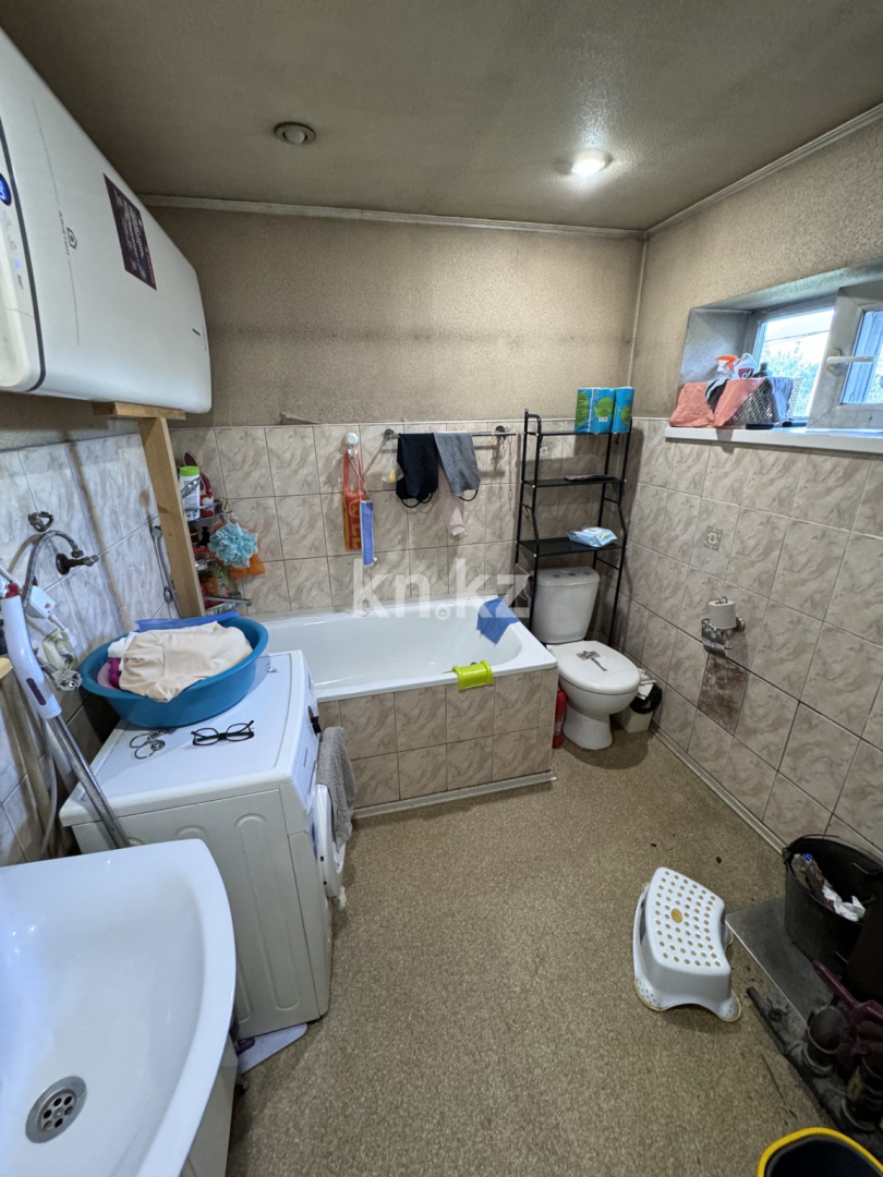 Продажа 5-комнатного дома, 80 м², ул. Нерчинская, дом  23 - Продажа домов и коттеджей в Караганде фото 13 из 17