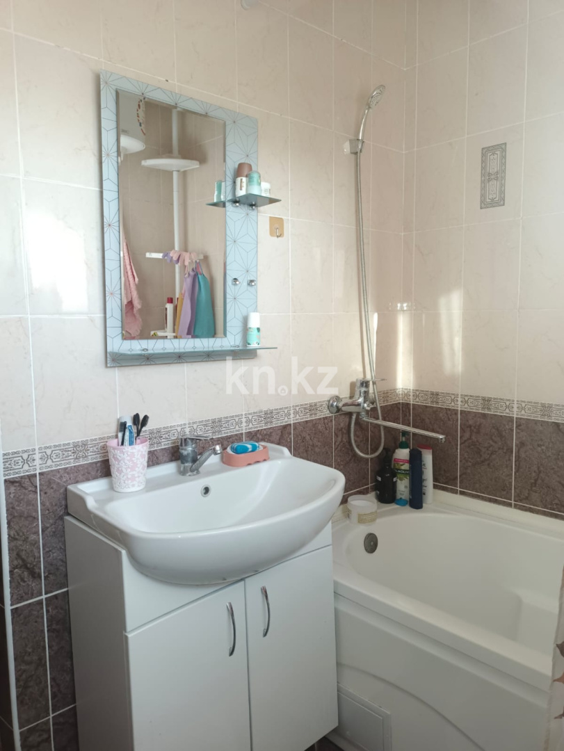 Продажа 3-комнатной квартиры, 73 м², 11 мкр-н, дом  35 - Продажа и аренда недвижимости в Таразе фото 4 из 9