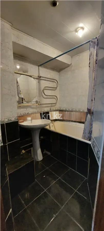 Продажа 3-комнатной квартиры, 61 м², мкр-н Алтай-1, дом  21 в Алматы - фото 5