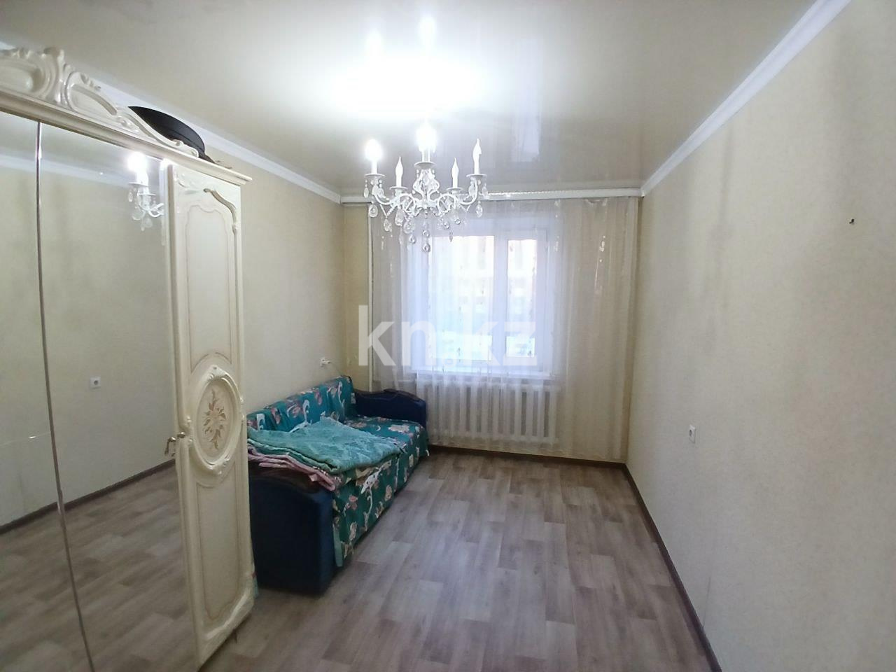Продажа 3-комнатной квартиры, 64 м², мкр-н Гульдер-1 - Продажа квартир в Караганде фото 3 из 14