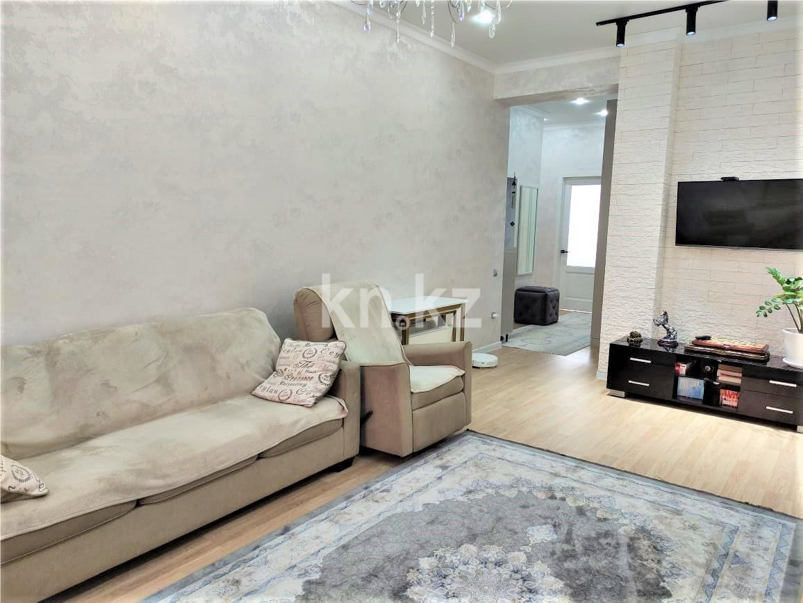 Продажа 3-комнатной квартиры, 75 м², ул. Муканова, дом  41/25 - Продажа  трехкомнатных квартир в Караганде фото 2 из 17