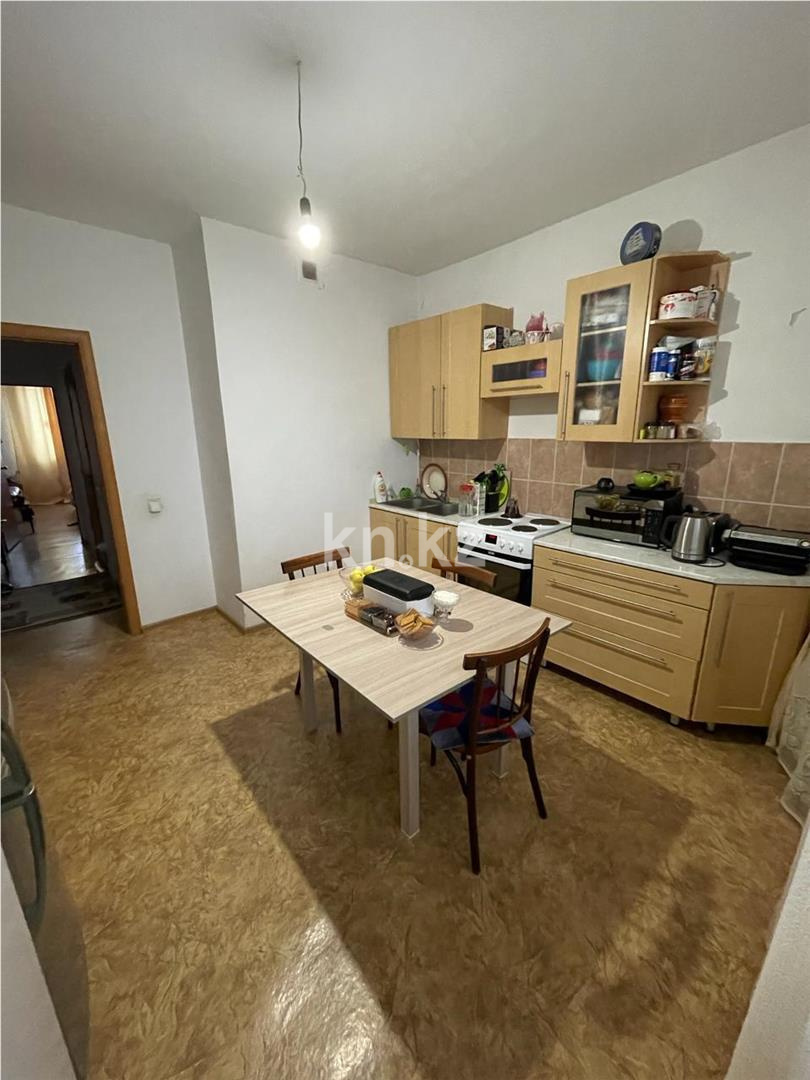 Продажа 3-комнатной квартиры, 87 м², пр. Шахтеров в Караганде - фото 9