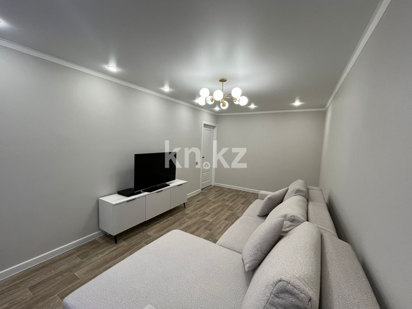 Продажа 2-комнатной квартиры, 50 м², пр. Республики - Продажа  двухкомнатных квартир в Караганде с фото фото 4 из 15