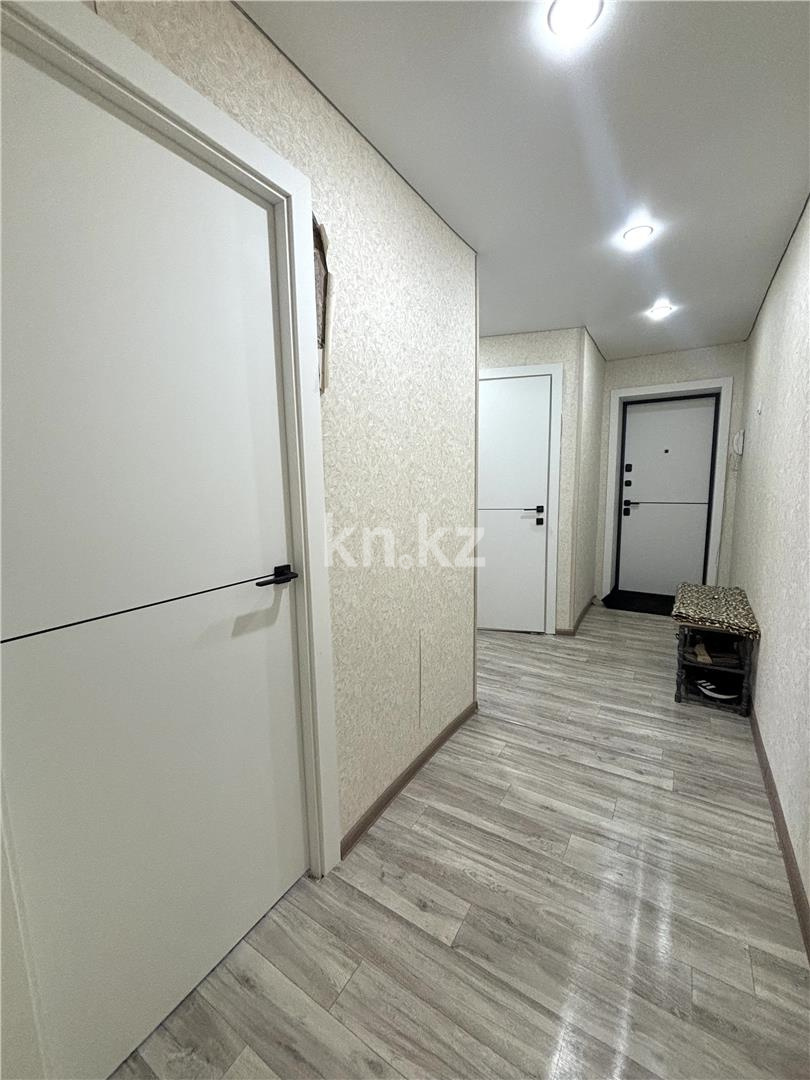 Продажа 3-комнатной квартиры, 60 м², ул. Крылова - Продажа  трехкомнатных квартир в Караганде фото 7 из 10