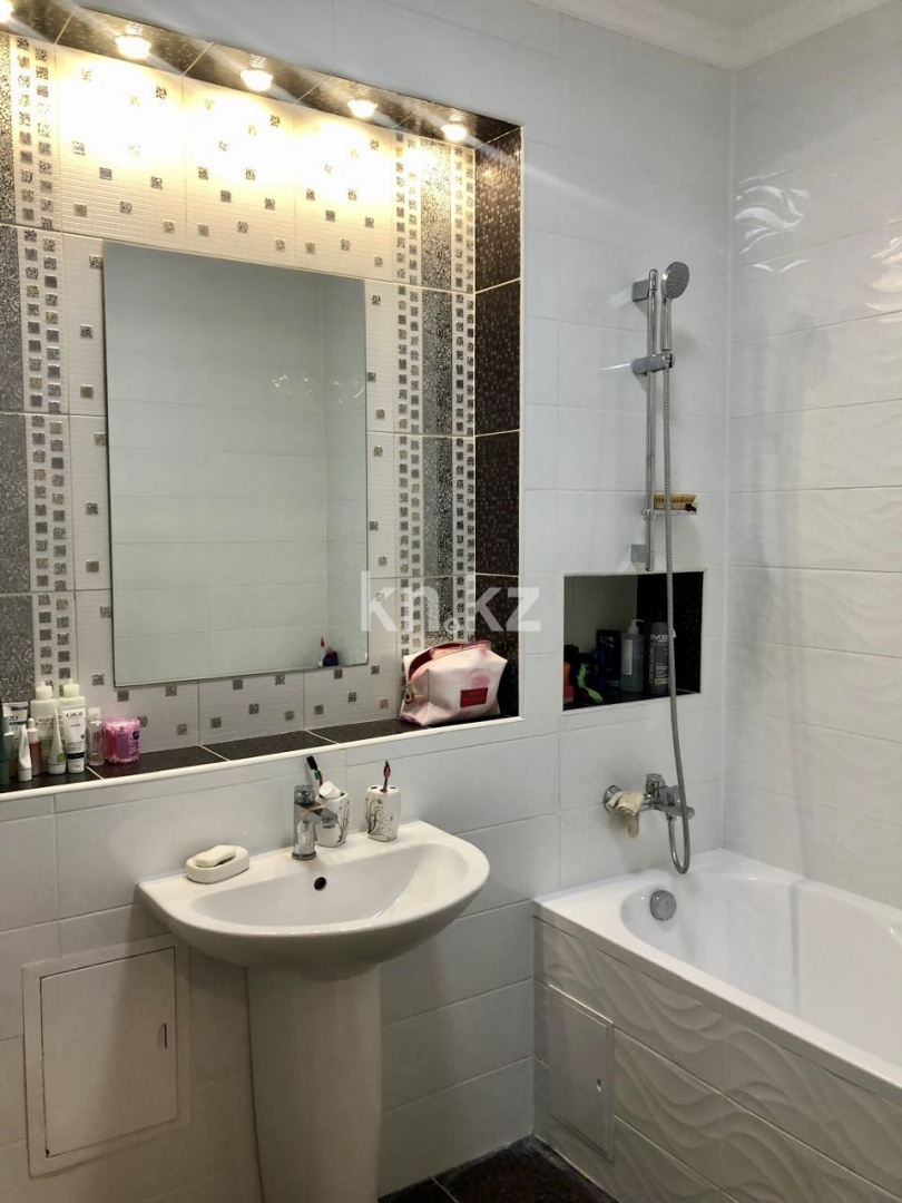 Продажа 2-комнатной квартиры, 82.7 м² - Продажа офисных и торговых помещений в Петропавловске фото 4 из 5
