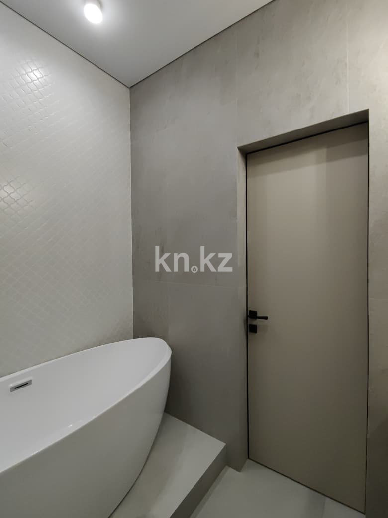 Продажа 3-комнатной квартиры, 97 м² в Караганде - фото 26