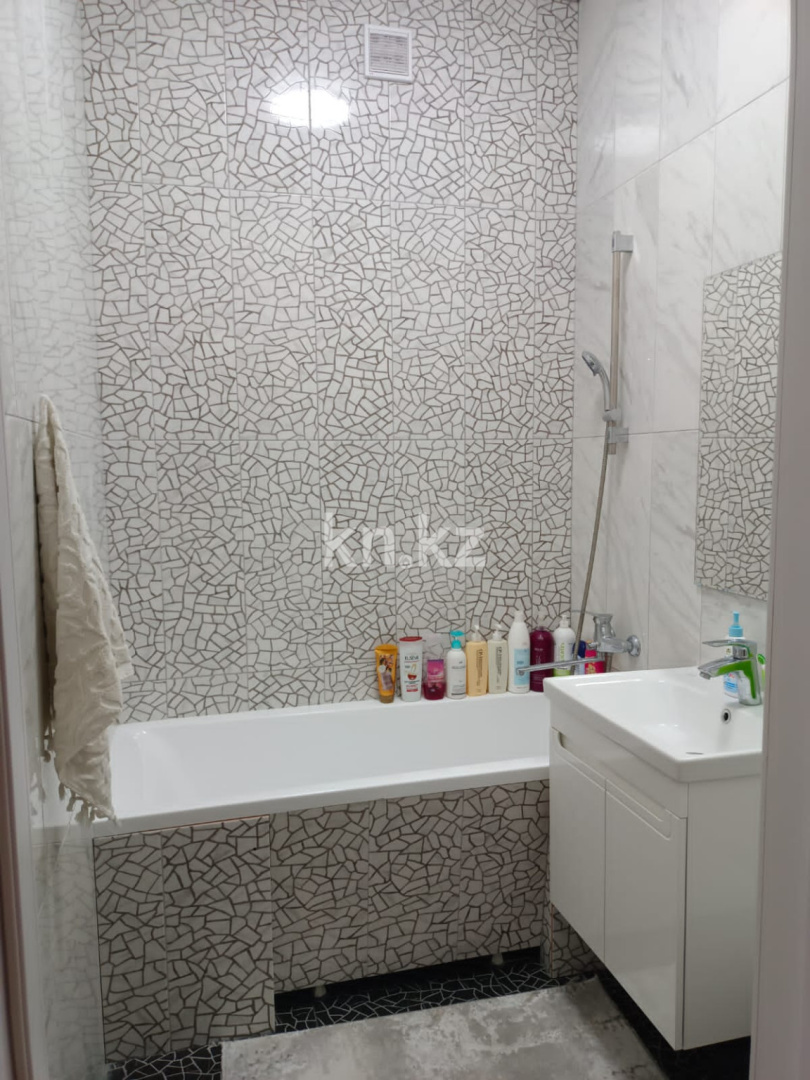 Продажа 3-комнатной квартиры, 93 м² - Продажа квартир в Караганде - страница 7 фото 6 из 10