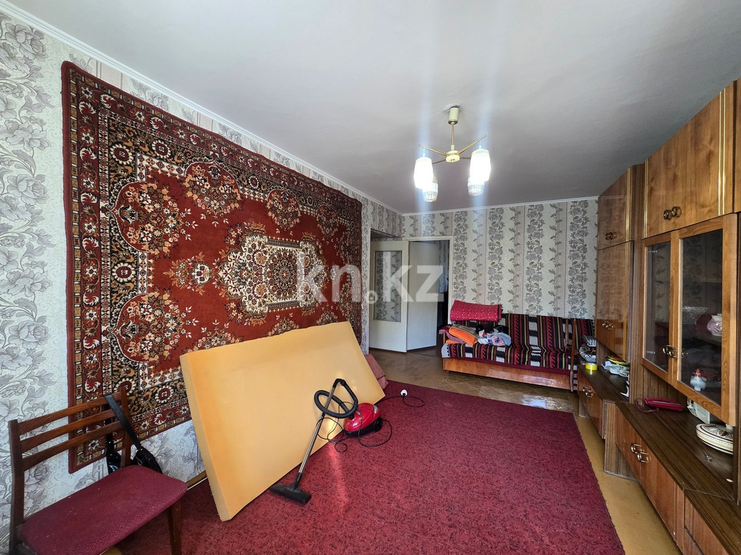 Продажа 3-комнатной квартиры, 66 м², мкр-н 8 - Продажа жилой и коммерческой недвижимости в Алматы фото 2 из 16