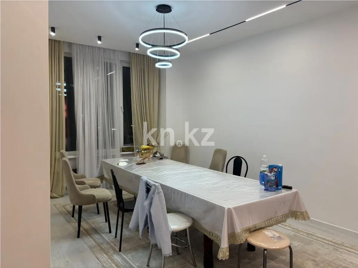 Продажа 3-комнатной квартиры, 90 м², ул. Байтурсынова, дом  10/2 в Астане