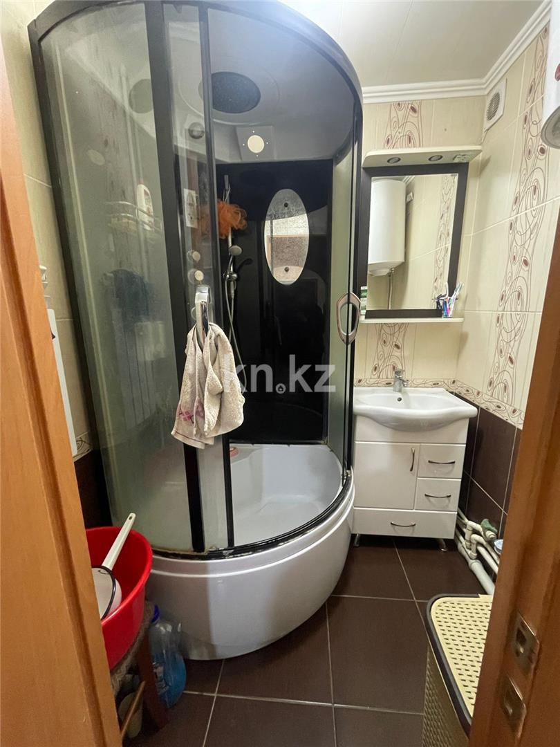 Продажа 4-комнатной квартиры, 80 м², мкр-н Голубые Пруды - Продажа квартир в Караганде фото 13 из 16