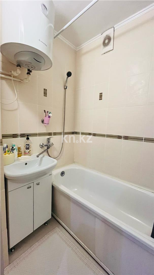 Продажа 3-комнатной квартиры, 70 м², пр. Республики в Караганде - фото 10